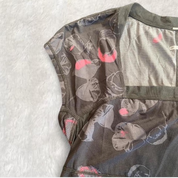 Lululemon Track Tech ∘₊✧ - Picture 5 of 8